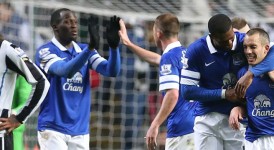 外媒唱衰！C罗沙特首秀遇冷，球迷怀念曼联巅峰时刻